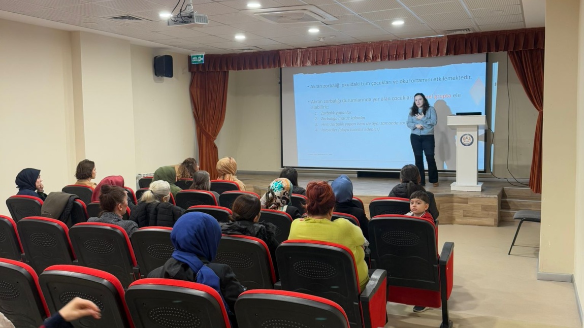 AKRAN ZORBALIĞI VELİ EĞİTİMİ